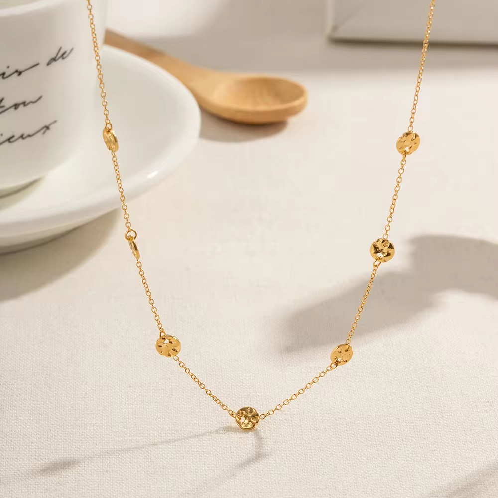 Chic 18k Gold Plated Malleolar Stria Hammer Small Rounds Stainless Steel Neckpiece